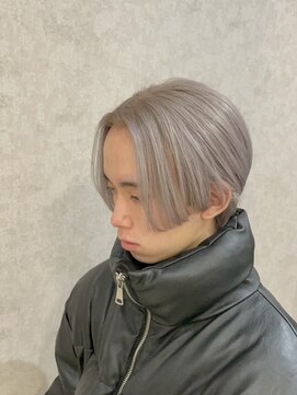 レガシーヘアーデザイン(Legacy hair design) 【Taku】ホワイトシルバー×センターパート♪ 天神/今泉