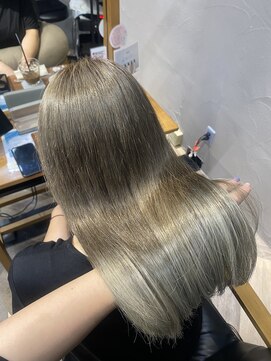 マーレ(MARLE./) グレージュグラデーションカラー