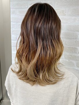 ヘアリゾート粋 新宿三丁目本店 《前地　麻衣》似合わせカラーミディアム