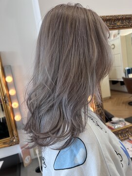 コワファースト  させぼ五番街店(COIFF1RST) ホワイトグレー★