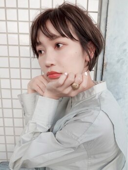 ヘアーデザイニング アルドールの写真/《デザイン性×再現性》骨格・髪質を活かした個性を引き出す似合わせカットでナチュラルな大人ショートに☆