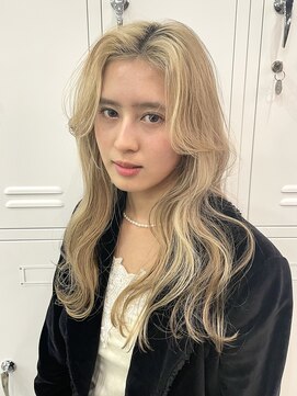 ノートエートル 西金沢(Nought etre) 10代/20代/ハイトーンカラー/抜きっぱなしブロンド/ツヤ髪スタイ