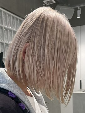 テクネ 天神大名(techne) 天神大名顔周りレイヤーカットミディアムボブタッセルボブパーマ