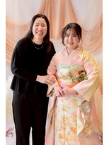 モック(moc)&nbsp;自宅の近くで家族の笑顔写真を撮影