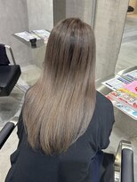 ラック(LUCK)&nbsp;バレイヤージュ/グレージュ/船橋/ケアブリーチ/似合わせカット