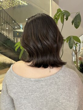 クム(kumu) 大人韓国風◎艶グレージュレイヤーカットで小顔見せ