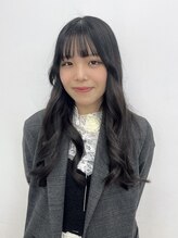 ブラウン(Brown) 本間 莉那