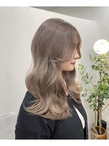 トキ(TOKI) 顔周りカット×ブリーチダブルカラー