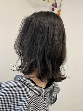 ガーランドウメダ(Garland umeda) ミディアムボブ