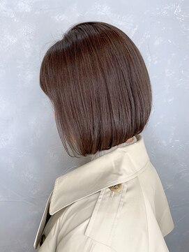 ラヴリア クルメ(LOVERIA KURUME) ≪LOVERIA KURUME/久留米≫アッシュブラウン×スリークボブ