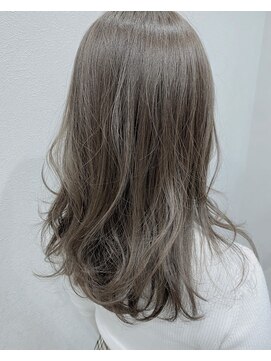 カモン(CAMON) [CAMON. ]#透けるイルミナカラー#艶髪#ロング#柔らか質感