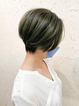 フロール(Flor) 【flor 戸塚】*ハンサムショート+カーキアッシュ*