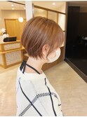 20代30代女性らしいハンサムショート×サンドベージュ
