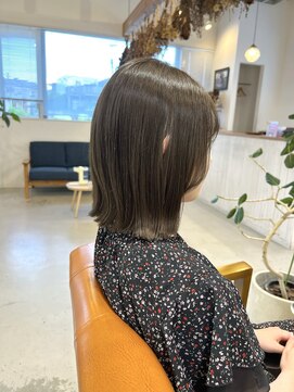 ジジ インターパーク 宇都宮(Gigi) 切りっぱなしボブ