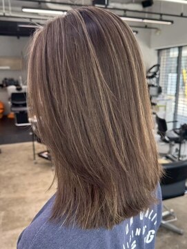 エガオ 藤沢店(EGAO) ミディアムレイヤーハイライトミルクティーベージュグレージュ