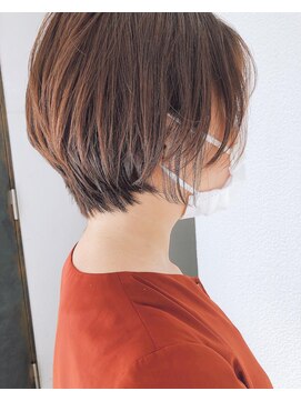 ワゴンバイアフロート(Wagon by afloat) くびれひし形ショート 【池袋 美容室 高津】