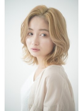 ソワン ドゥ ブレス 立花店(soin de brace) 切りっぱなし外ハネミディ/クラゲヘアー