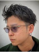 ba317ニュアンスカラー短髪刈り上げアップバング束感バーバー