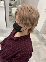 ブロンドバイピンキー(Blond by Pinky) 波打つウルフにミルクティーを添えて。