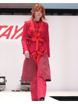 タヤ 天神店(TAYA)&nbsp;☆小顔レイヤーカット☆インナーカラーのレッド添えて☆