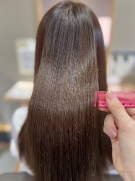 リタ(Rita) 髪質改善ヘアエステ・カットカラー