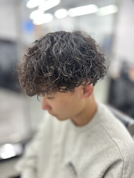 ラヴィズム 名駅店(LUVISM) 名古屋/メンズカット/メンズパーマ/波巻きパーマ/眉毛