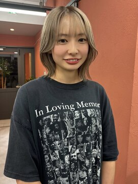 レブ 三条河原町(Reb,) くびれヘアダブルカラー30代40代ウルフカットシースルーバング