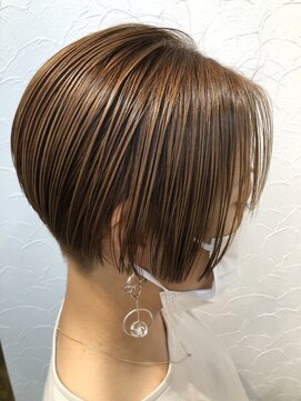 ニューライン 豪徳寺 山下(New-Line) 絶壁解消ハンサムショートブリーチなしカラー