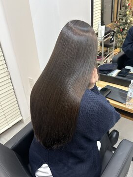 ウキ(uki) オリーブ　グレージュ　髪質改善　トリートメント　 豊川