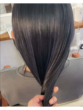 ヘアーアンドメイクアップモパ ハイライトグレージュ