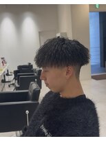 ルーストデラックス 京都河原町三条(ROOST dx)&nbsp;MEN’S HAIR/波巻ツイストスパイラル/フェザーパーマ/京都河原町