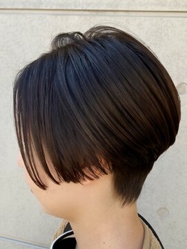 クリープ(Cleep) 前下がりショートレイヤー