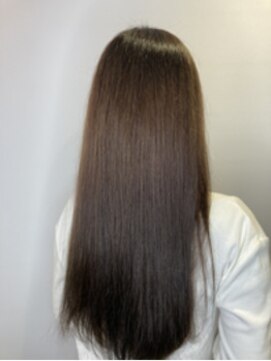 ナフィ バイ エイム 町田店(Nafie by eim) くすみカラー/美髪ストレートロング/アッシュ【町田/髪質改善】