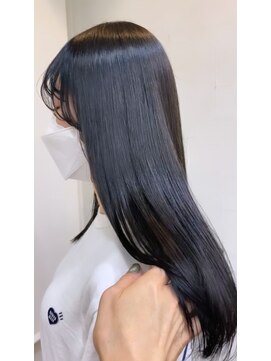 アティック(attic) 髪質改善ツヤ暗髪カラー