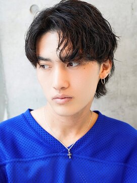 アルファ 新宿(alpha) サーフカール/ 刈り上げセンターパート/ブルーブラック[新宿駅]