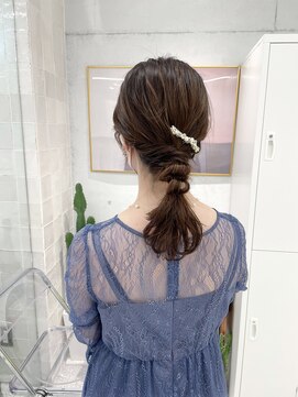 ローウェ 渋谷(Louwe) シンプルな編みおろしヘア♪《misaki》