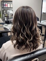 ヴィフ 大船(VIF)&nbsp;ハイライトカラー/ケアブリーチ/ダブルカラー/エアリーカール