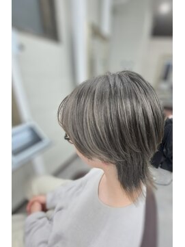 ノミネーション(Nomination) ハイレイヤーウルフ×グレージュ