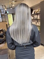 サニー 渋谷(SUNNY)&nbsp;バレイヤージュ、ハイライト、レイヤーカット、グレーベージュ