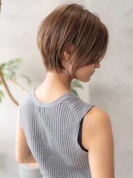 イオ 本厚木(io) ショートヘア似合わせカットグレージュカラーイメチェン小顔