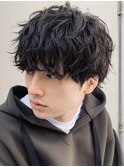 波巻きツイストスパイラルパーマツーブロックメンズマッシュヘア