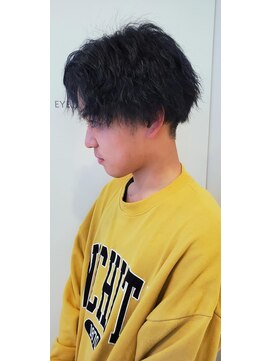 カペリベラ Capelli bella 枚方店 ブルーブラック、ツイスト