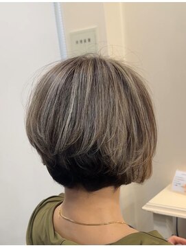 アルグラーテ (Arglarte) スモーキーグレージュハイライト