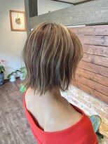 カフア(Kahua) 切りっぱなしアレンジスタイル