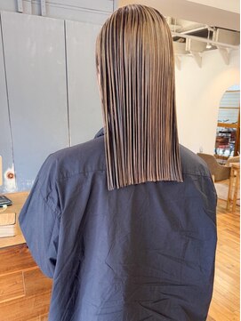 ヨハク 大阪梅田中崎町(yohaku) <127>切りっぱなし×ブリーチ・ダブルカラー♪レイヤーカットも