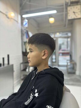 サワーズ 西新井店(SAWAS) クロップ/ブリーチ/メンズ/キッズカット/ハイライト/シェービン