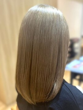 ロニカ 銀座(LOuNICA) ハイトーン/ミルクティーベージュ/モテ髪/美髪ケア #銀座#東銀座