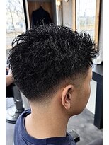ユーゼンイーストサイドテラスホットヘアー(YUZEN EAST SIDE TERRACE HOT HAIR) ローフェード ショート