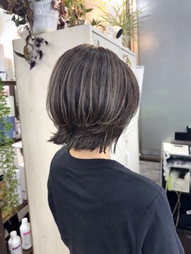 シエル(Ciel) レイヤーボブ★グレージュハイライト