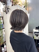 シエル(Ciel) レイヤーボブ★グレージュハイライト